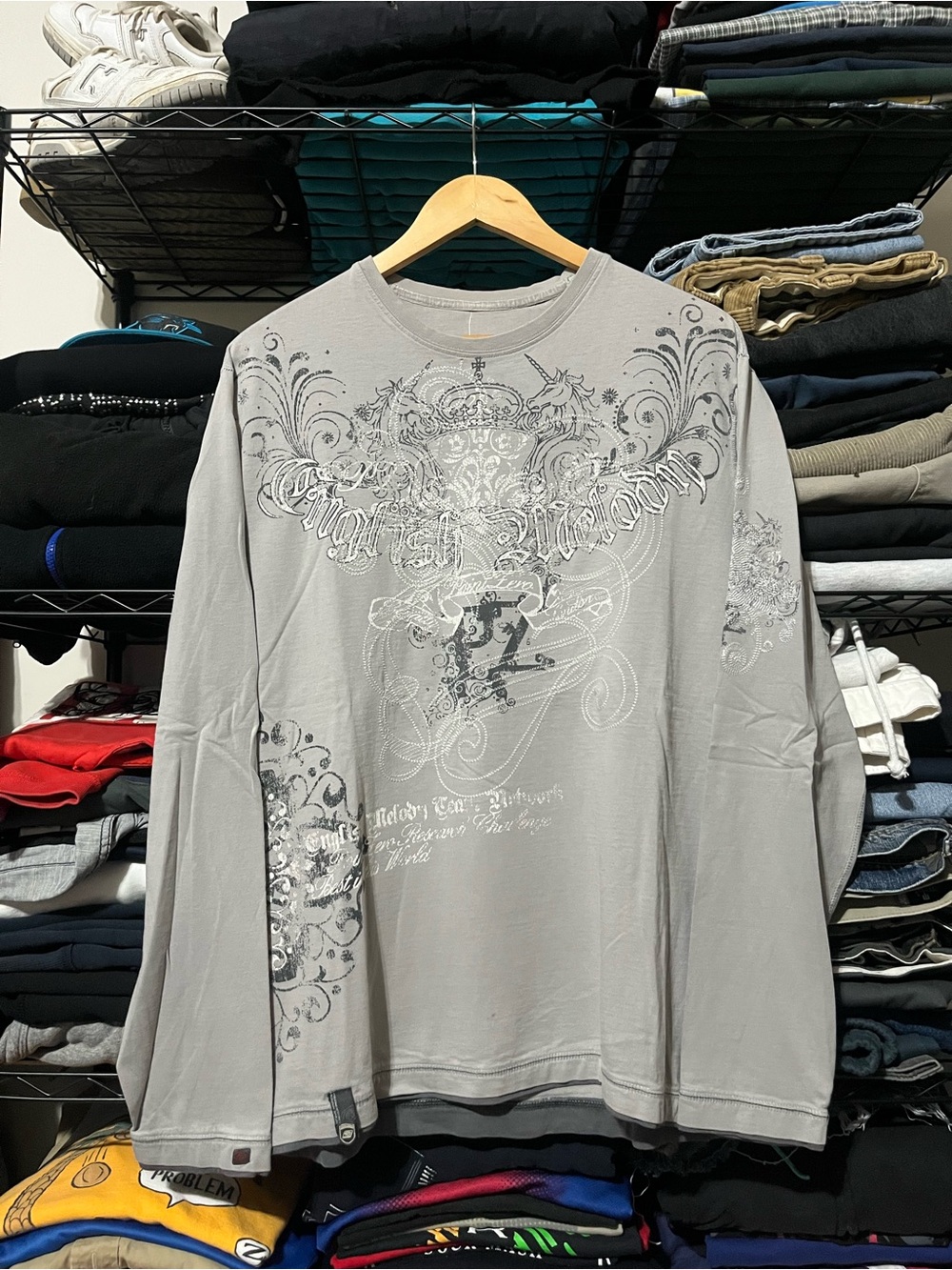 Abercrombie & Fitch Gray Long-Sleeve Graphic Crew
